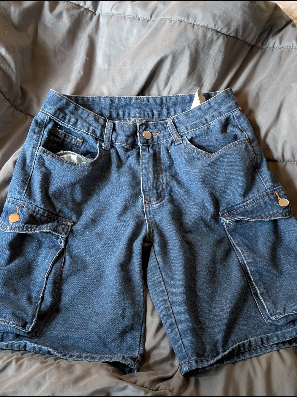 Alt Grunge Summer Dark Wash Denim Cargo Shorts With Button Details